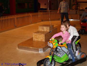 Weihnachtsfeier im Funpark Großen Linden 2012_34