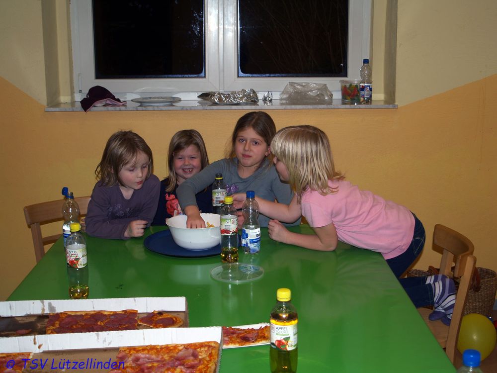 Weihnachtsfeier im Funpark Großen Linden 2012_37