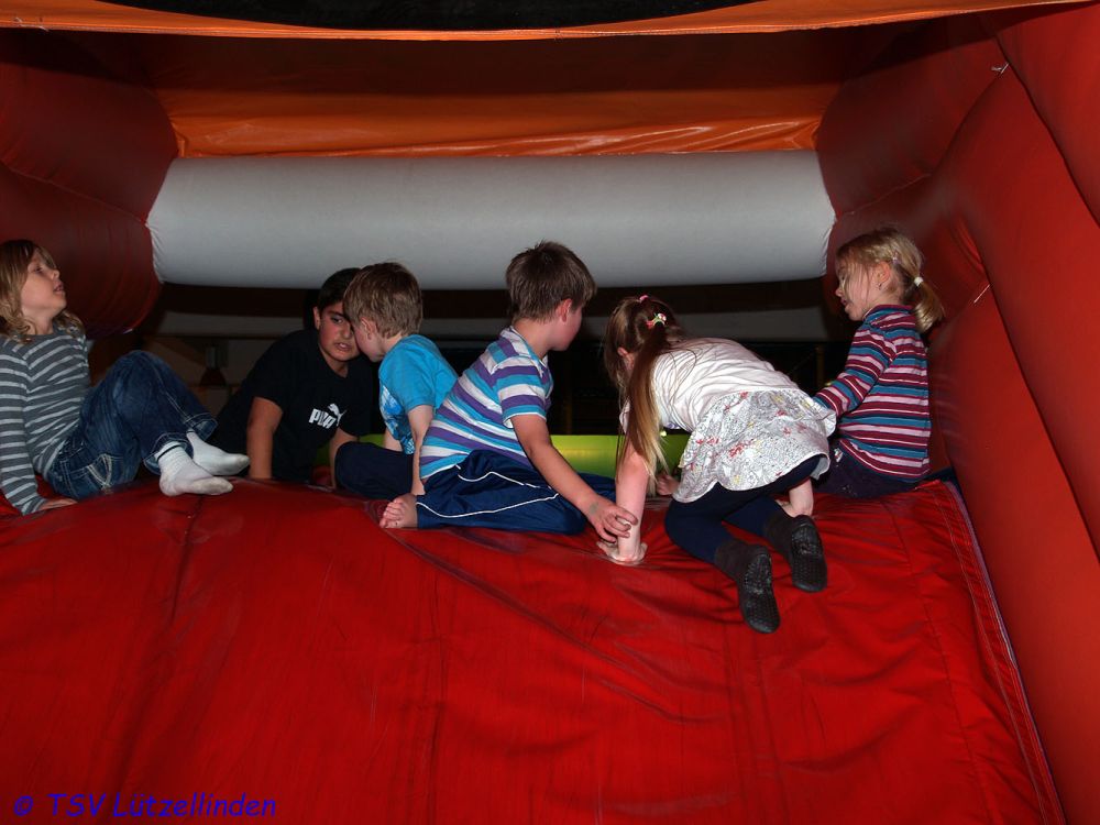 Weihnachtsfeier im Funpark Großen Linden 2012_45