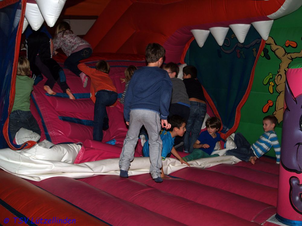 Weihnachtsfeier im Funpark Großen Linden 2012_51