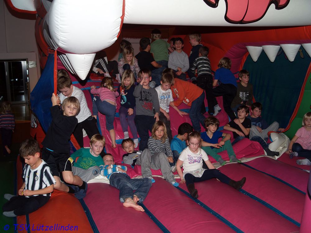 Weihnachtsfeier im Funpark Großen Linden 2012_55