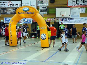 Einlaufen beim Linden Cup 2017_18