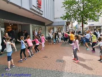 Zumba - Tag des Sports - 29.04.18_19
