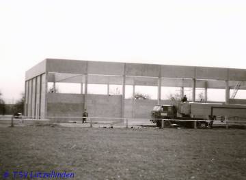 71_Halle-8