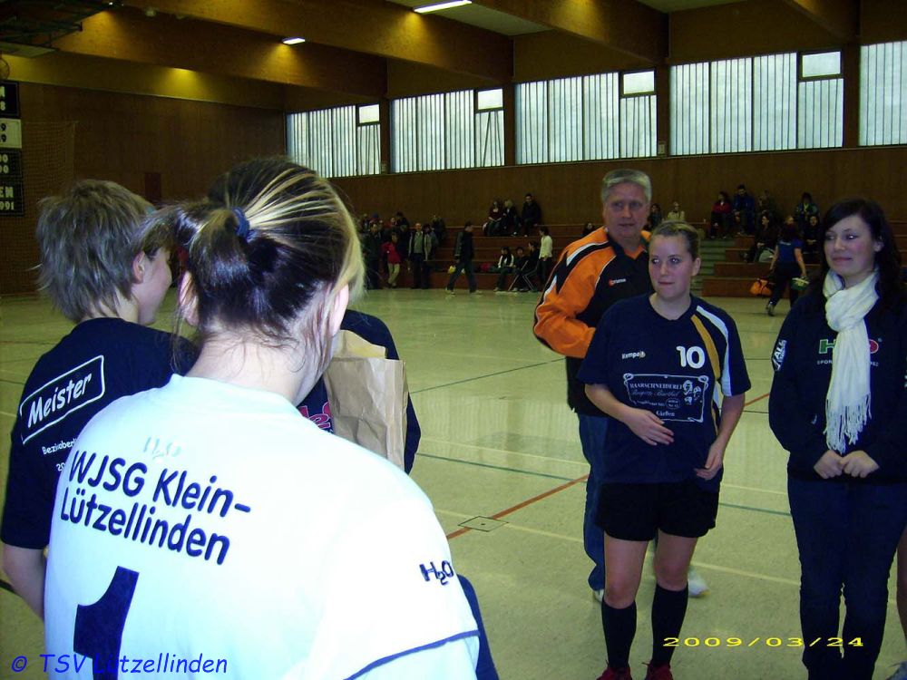 wJB 08-09_18